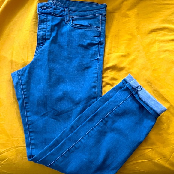 Old Navy Rockstar Jeans - Picture 1 of 3